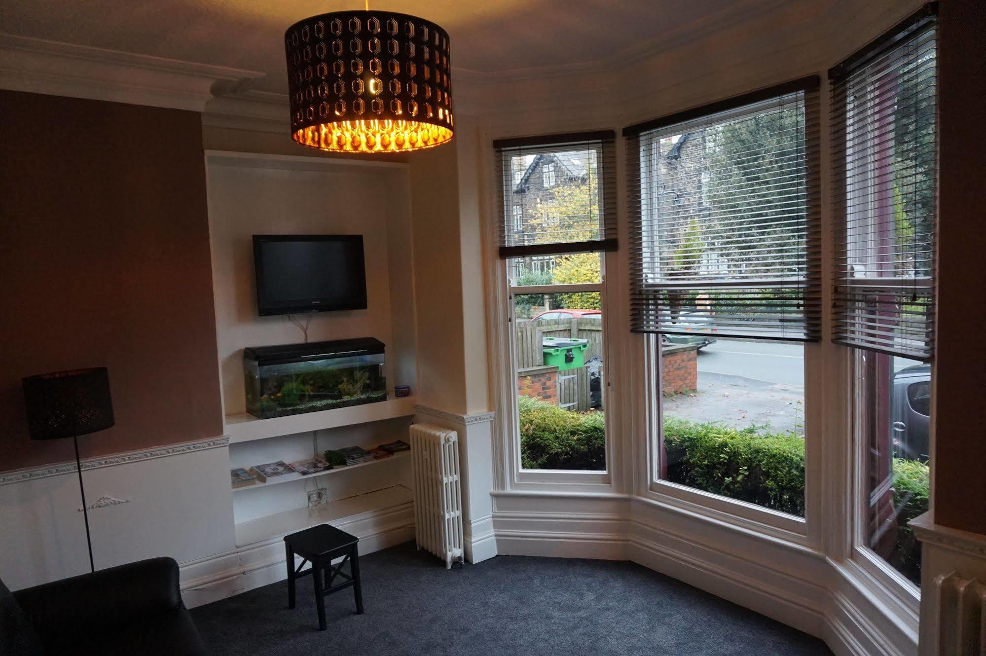 The Boundary Hotel - B&B Leeds  Exterior photo